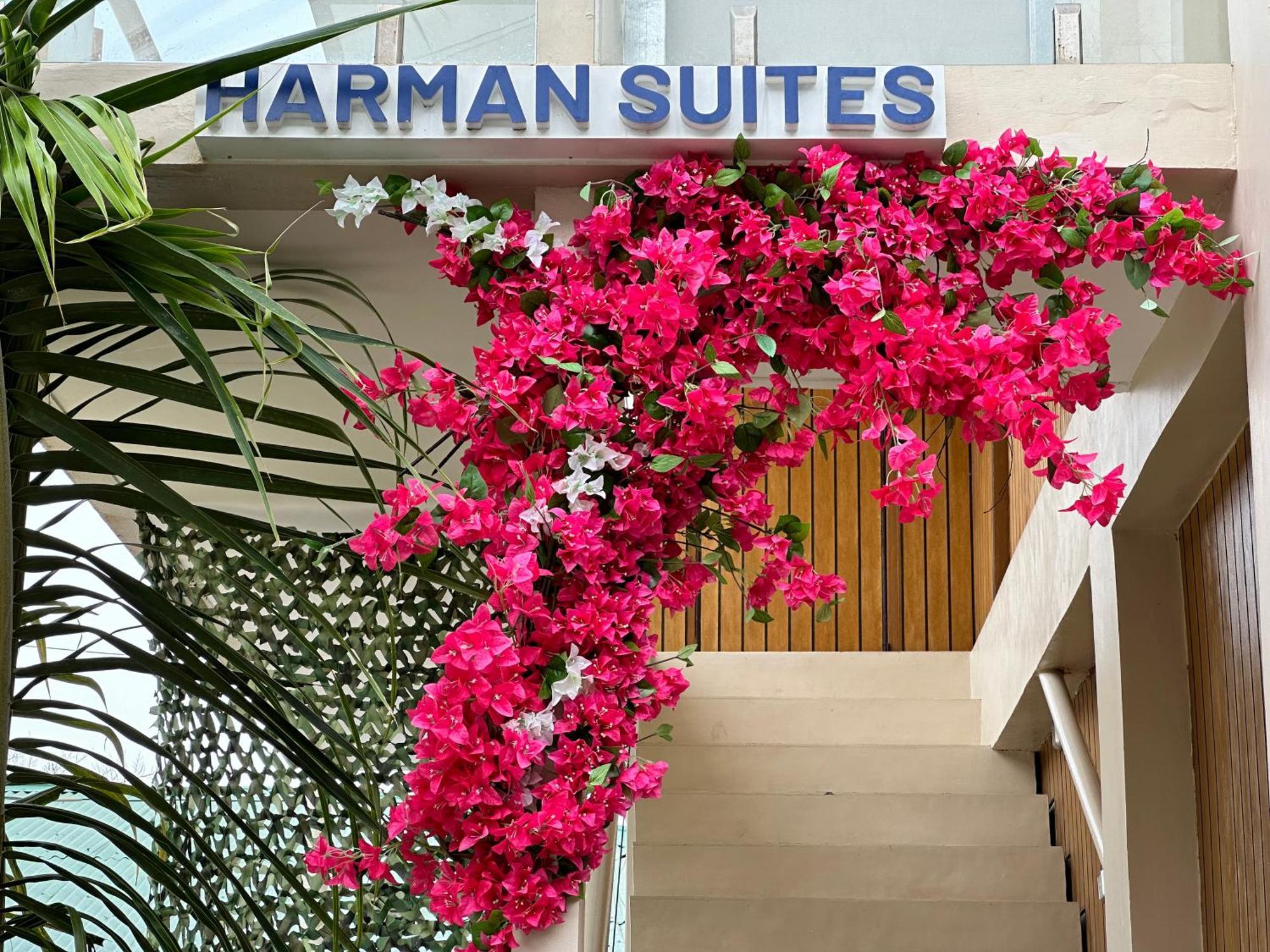 Harman Suites Moalboal Eksteriør bilde